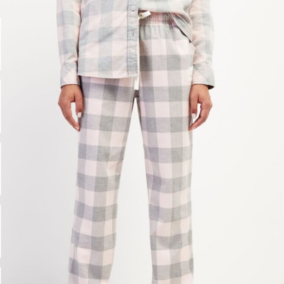 roots pajamas